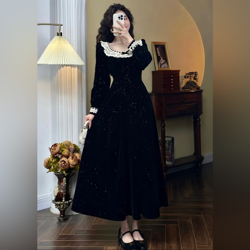 Black Dress Classic Style with Lace and glitter